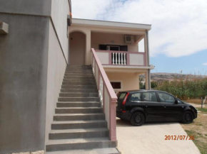 Apartments by the sea Pag - 13251